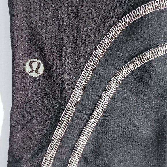 Lululemon athletic wear leggings black with white & pink pattern women's size 4 - Picture 4 of 12
